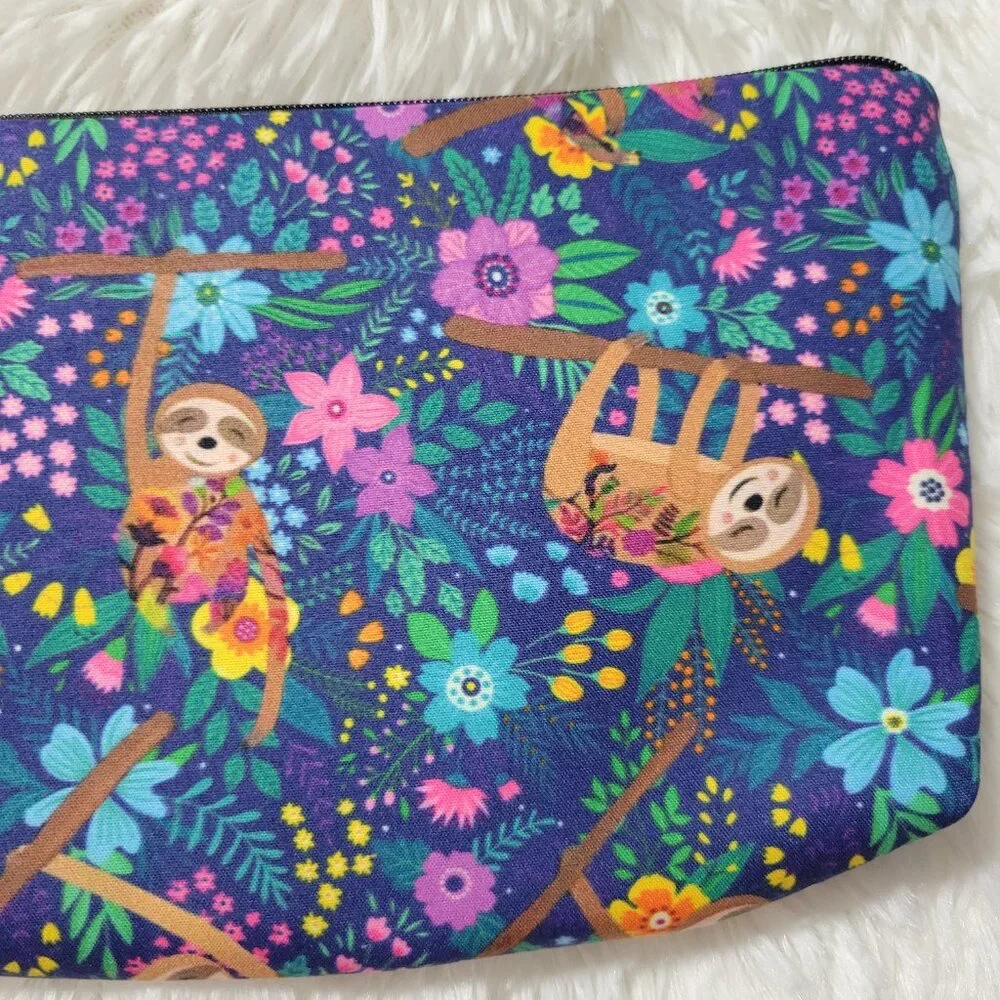 Sloth Design Zipper Pouch